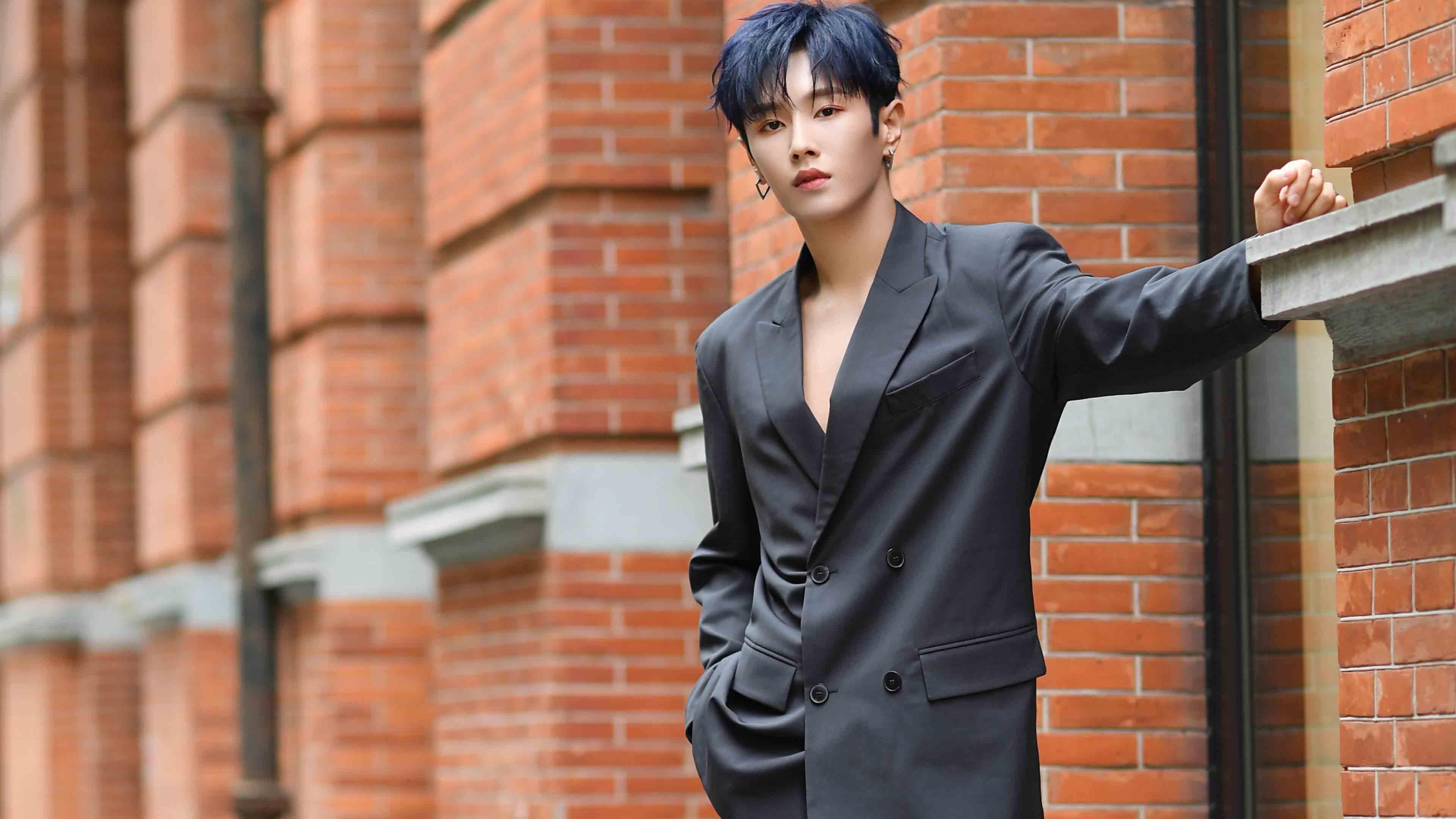 乐鱼电竞-阿伦·斯密斯：全黑队进攻核心，凭借细腻的传球助力球队进攻，阿伦斯 曼联