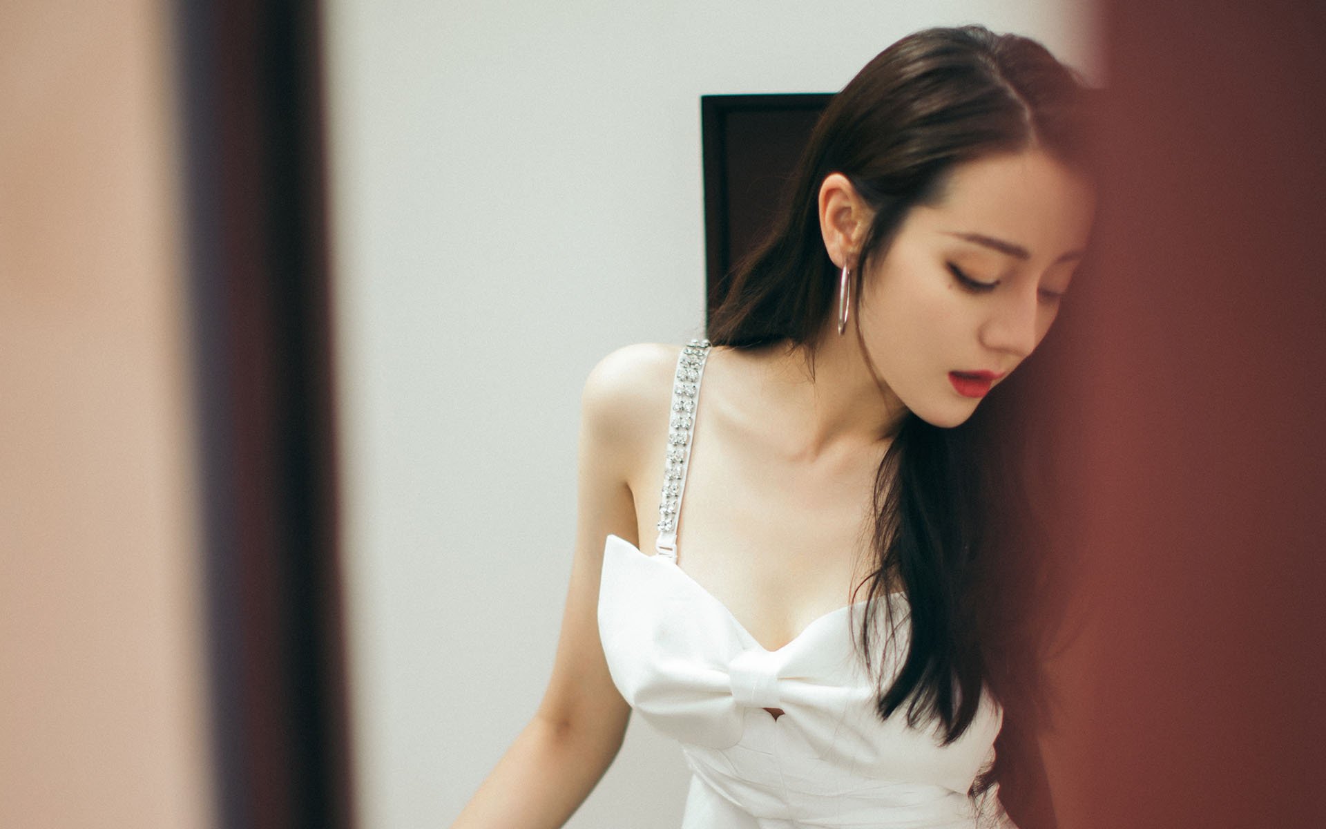 麦金托什女子800米自由泳决赛表现稳健，加拿大游泳运动员麦金托什