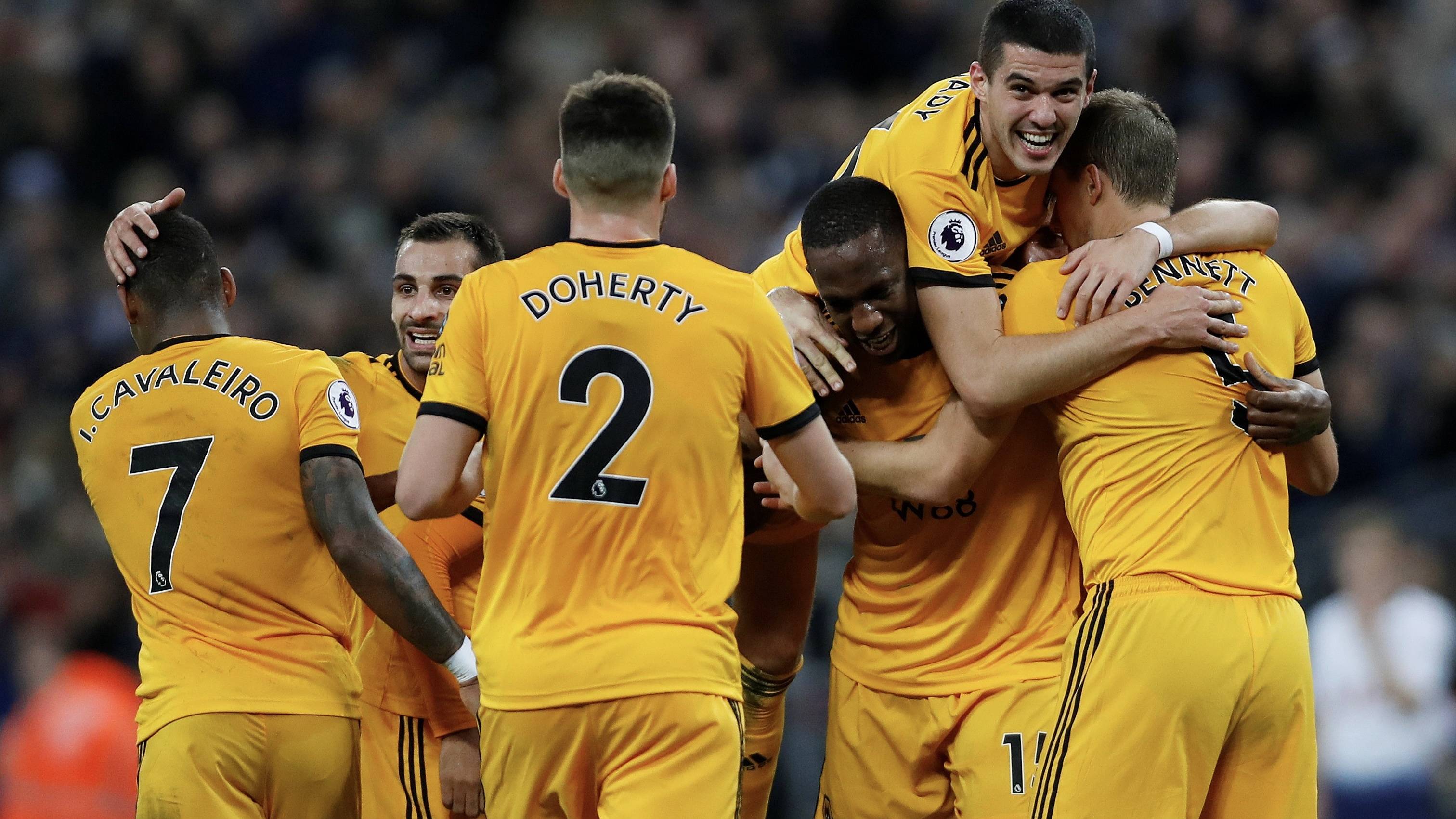 "英超联赛回顾：上赛季的精彩瞬间"的简单介绍