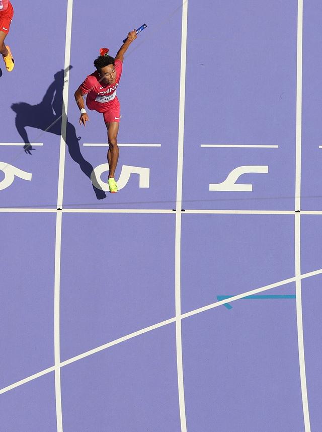 "世界田径赛：新记录的诞生与追逐"的简单介绍